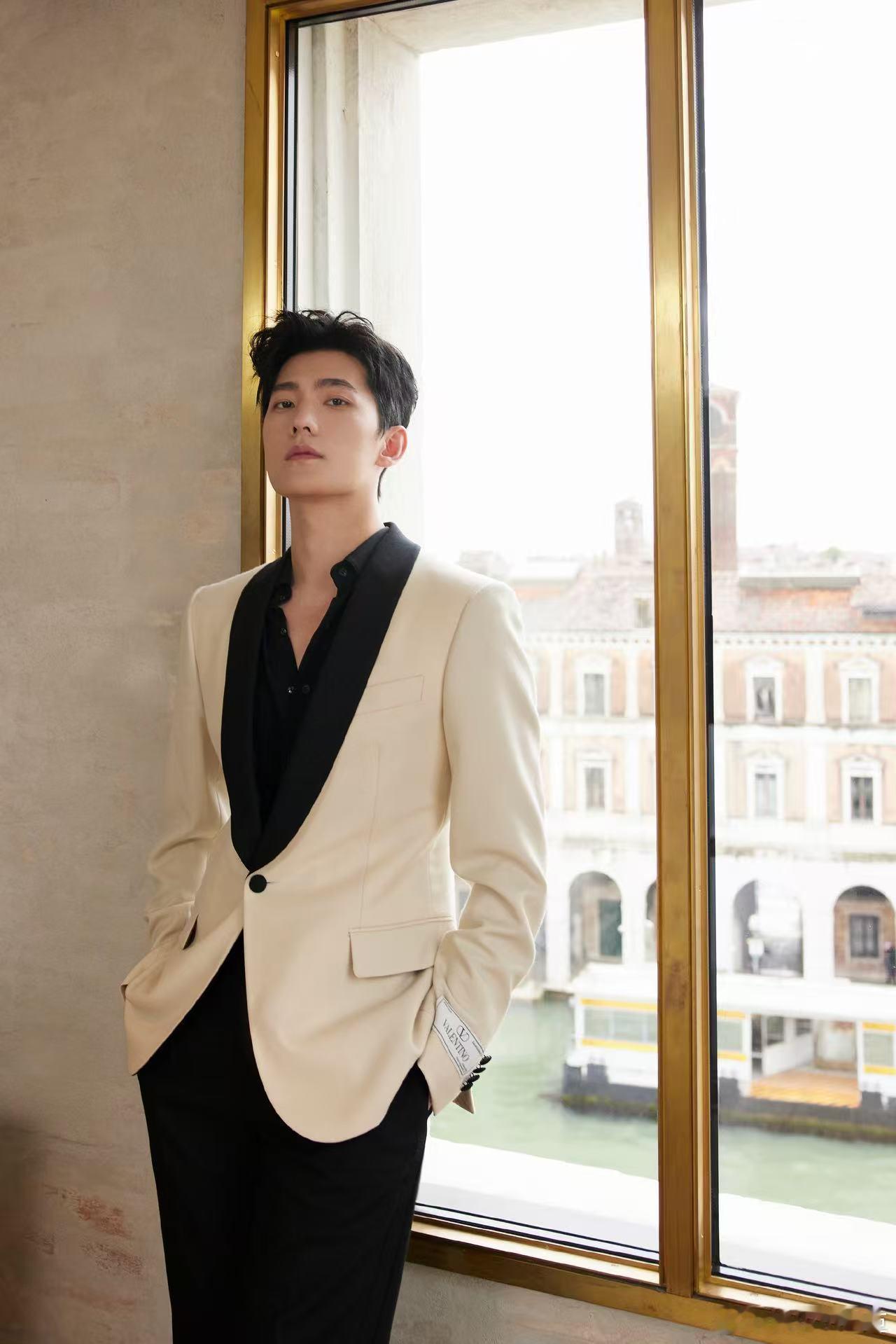 天行九歌组讯杨洋林凯双男主杨洋林凯主演天行九歌看到合作消息太惊喜了，两位颜值实力