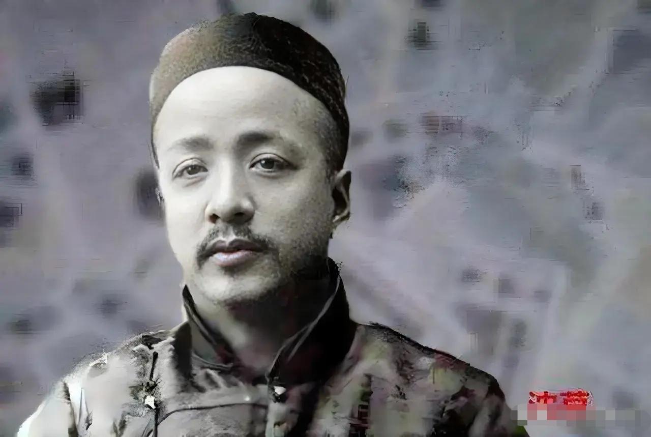 1903年，那个敢把清廷卖国黑幕捅到全世界的记者，被活活打了4小时，骨头碎成渣却