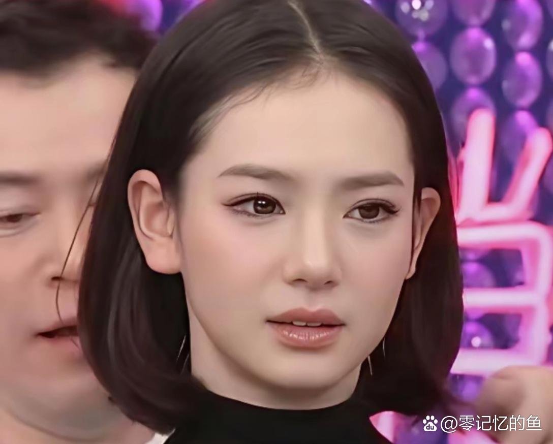 戚薇年轻时候可真漂亮。 