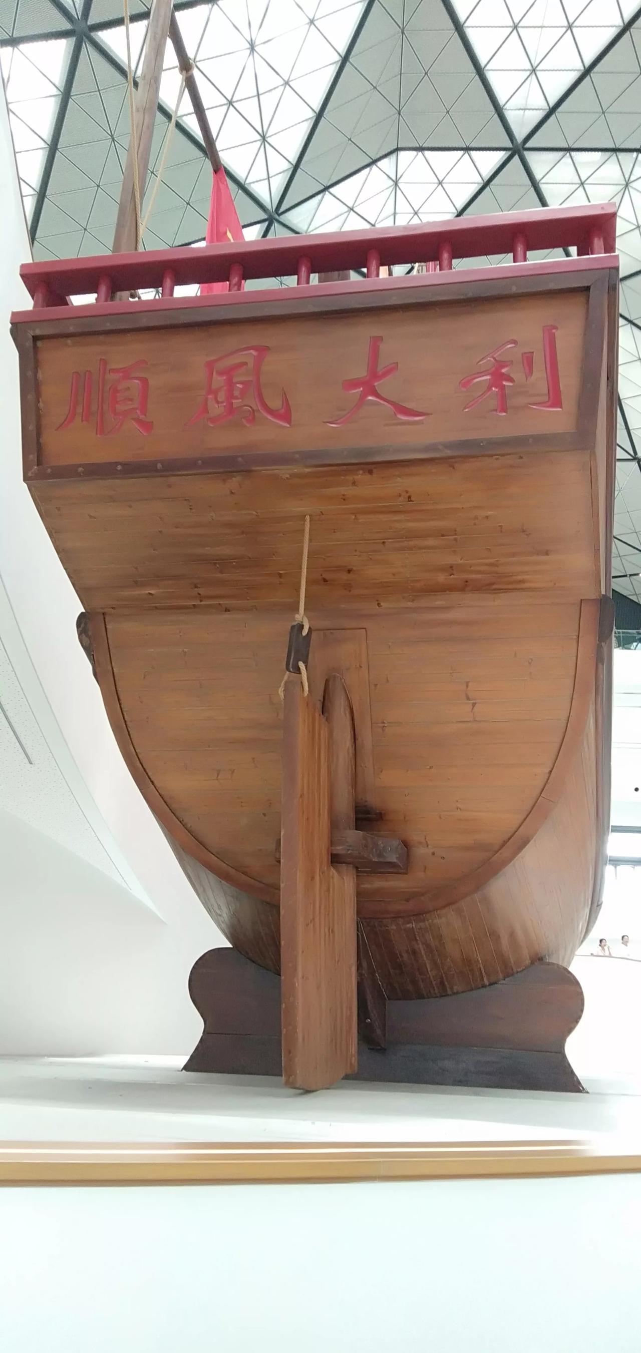 无疑，重创了当代物质至上的功利式爱情三观。无疑深刻地为当代人，上了真、善、美的生