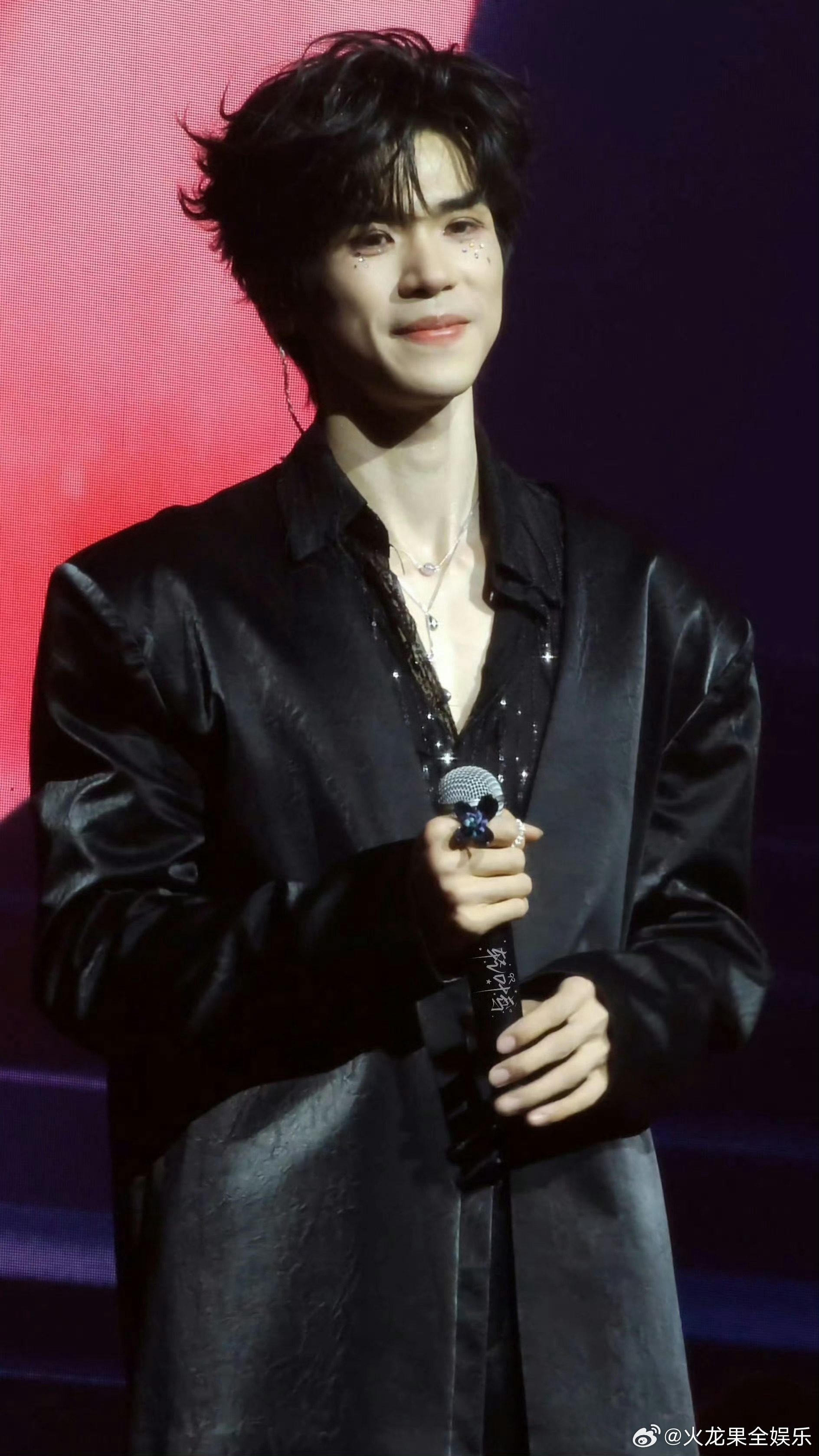 李晋晔真是上过班的初入职场金融季 李晋晔真的把职场人的专业感刻进骨子里了！律师基