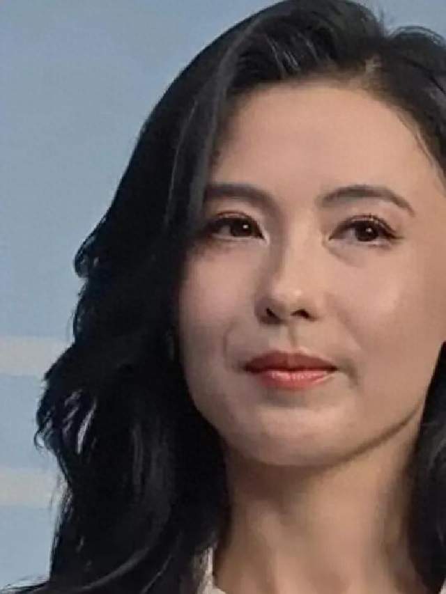 和前夫复合传闻澄清后，46岁张柏芝传来好消息，这下地位终于稳了