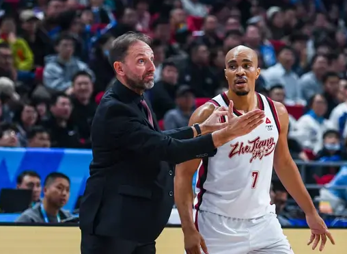 法莱卡斯：斯佩尔曼命中了关键球，我们没有时间追回比分了