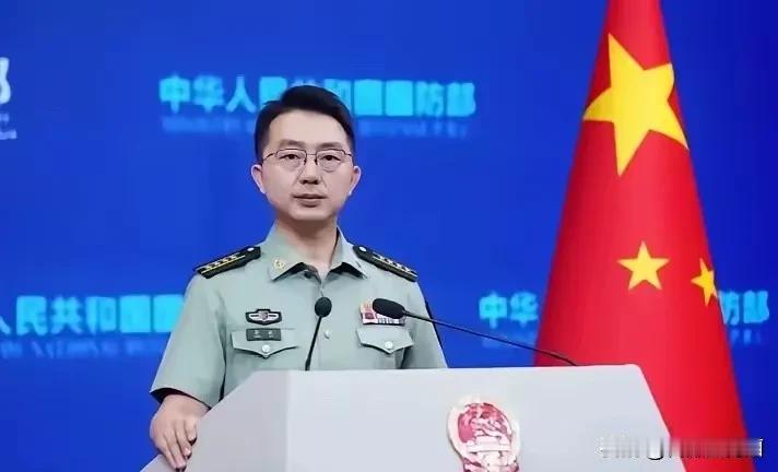 6月10日，台军首次在西部海岸，朝中国大陆方向射击30枚海马斯火箭弹。

说是“