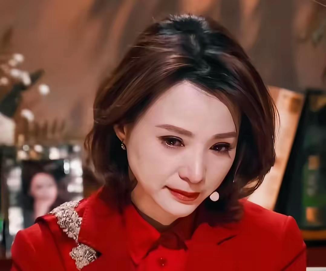 密春雷估计后悔死了。
本来百亿身家风光无限。
但是他无论如何都没有预料到，娶了董