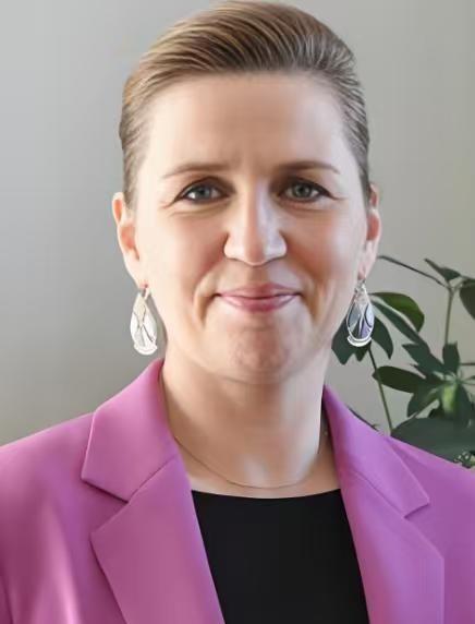 丹麦若是把格陵兰岛丢了，那么就剩下4.3万平方公里的领土了，将成为欧洲的一个小不