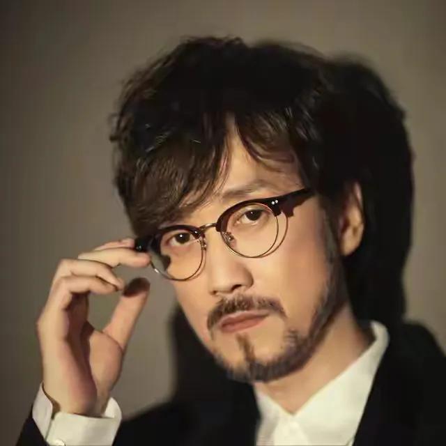 华语乐坛称得上顶级唱作人的十大歌手
一:罗大佑
二:李宗盛
三:刀郎
四:周杰伦