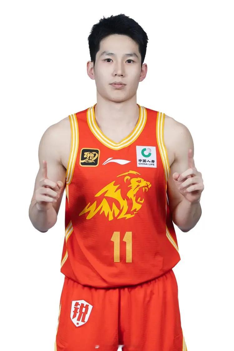 据探长了解，浙江广厦自主培养的小将段立谦，新赛季将加盟吉林男篮。cba ​​​