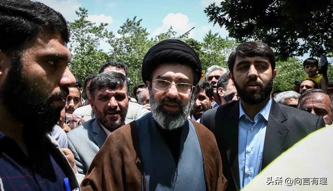 伊朗“子承父业”，特朗普的“选王”闹剧，为何反而成了穆杰塔巴的加冕礼？

伊朗专