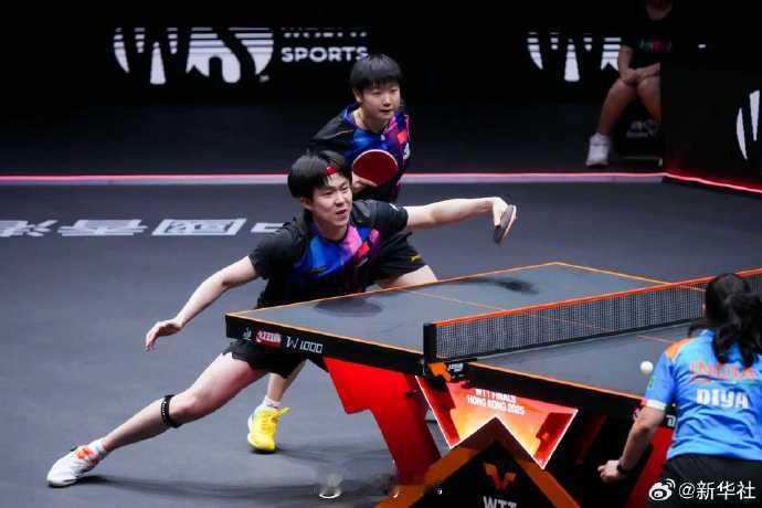 全面压制 王楚钦孙颖莎3比0沙奇塔莱 王楚钦孙颖莎总决赛开门红