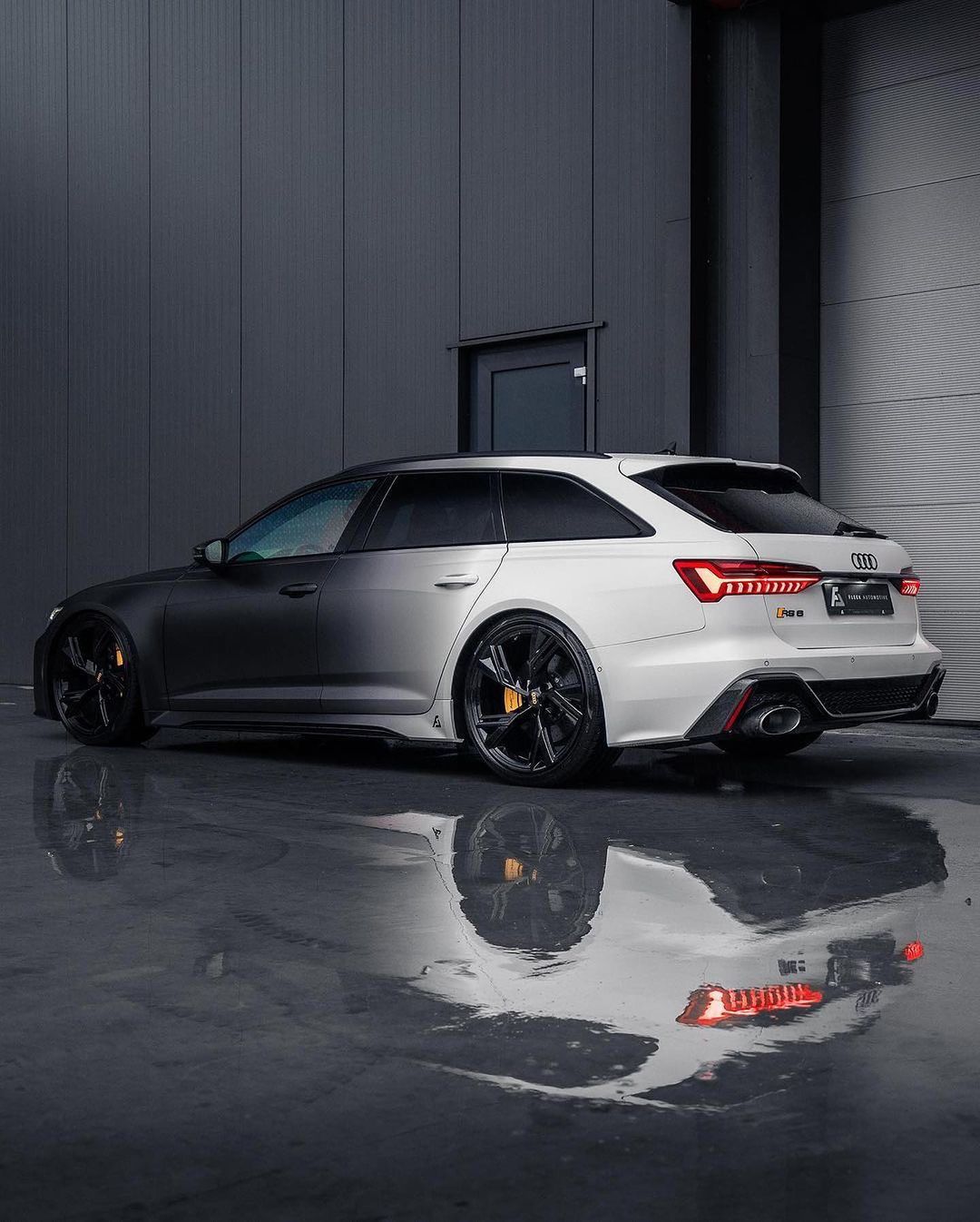 奥迪 RS6 Avant 🖤🤍 ​​​