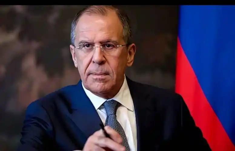 俄罗斯外长拉夫罗夫突然在公开场合抛出一句重磅话，说俄方愿意让中国、美国、英国、法