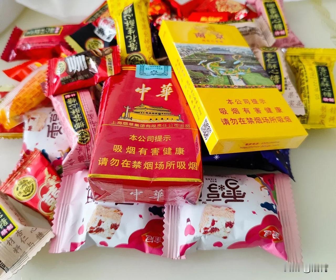 同事李姐的女儿昨天结婚了，我因有事去不了，心想着虽然和李姐没什么过往，但毕竟是同