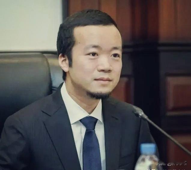 陈志因电信诈骗、洗钱等罪名被美国司法部指控。原来光鲜亮丽的背后却隐藏着邪恶与肮脏