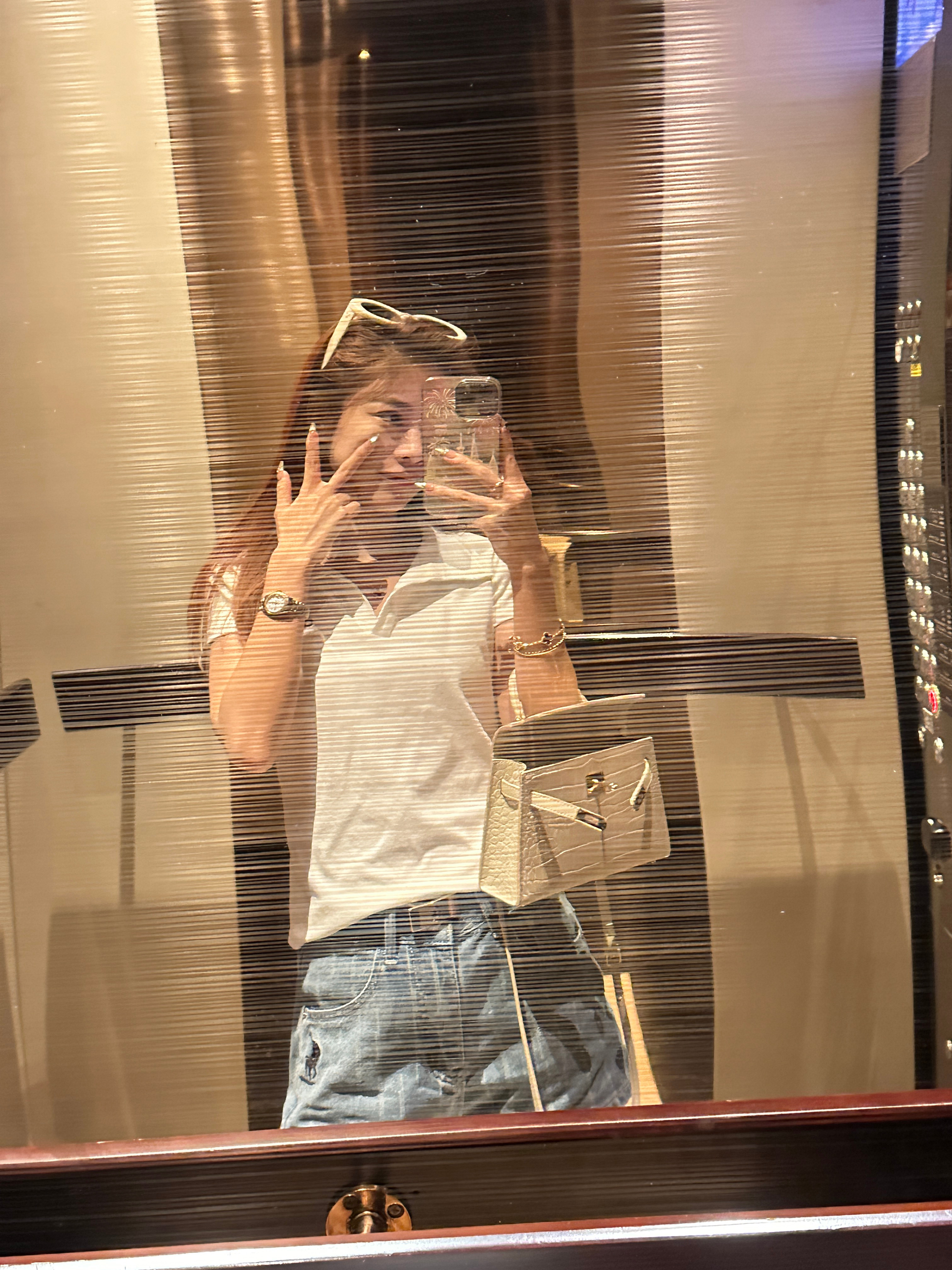 今日穿搭(ootd) 慢慢发光[羞嗒嗒][yeah]  ​​​