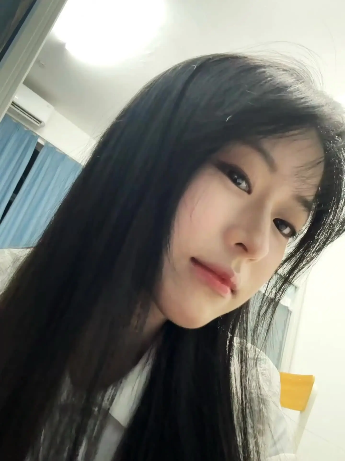 寒夜剩我一个人   等清晨