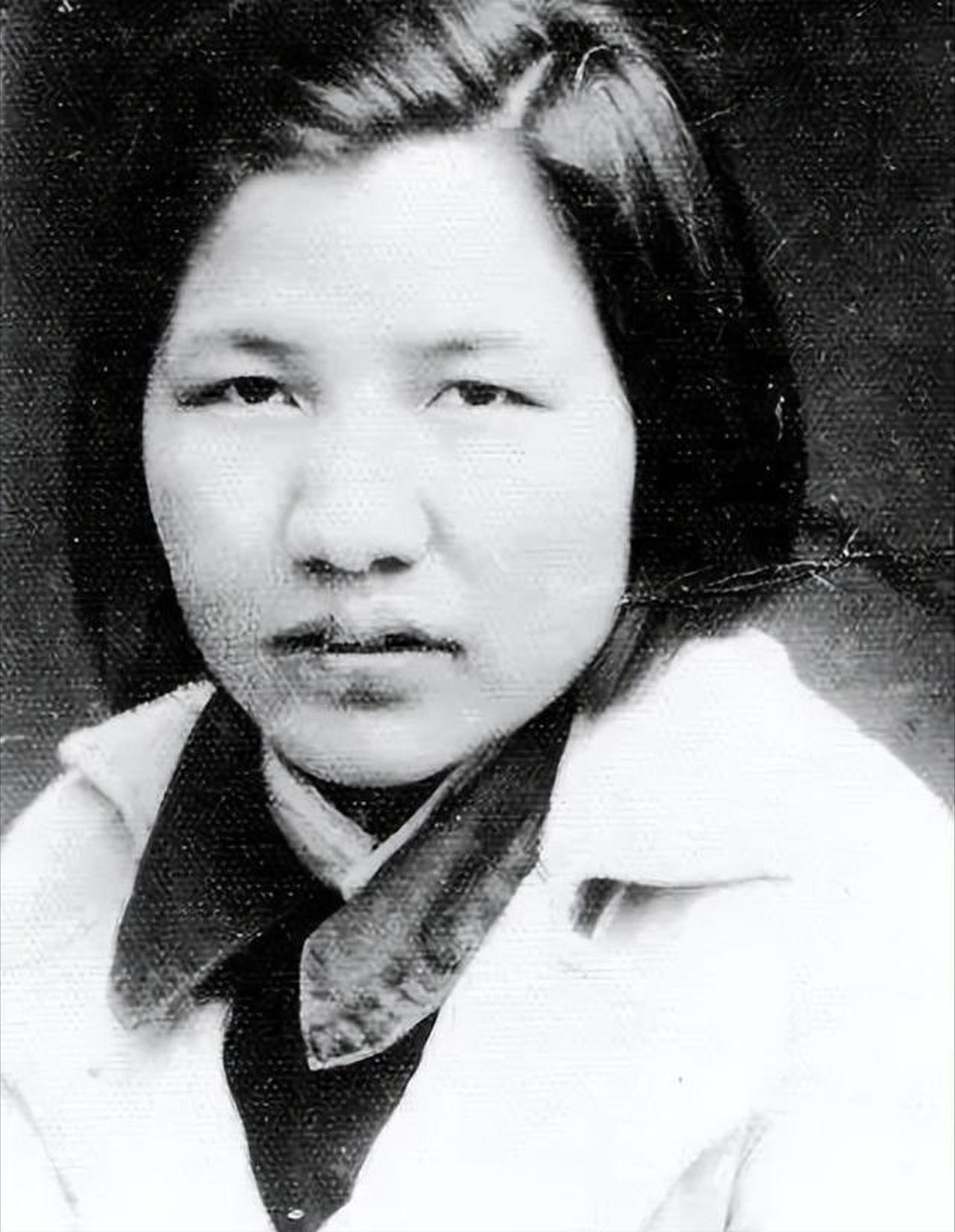 [微风]1990年，伟人的侄女毛远志逝世了。丈夫在整理妻子的遗物时意外发现了一封