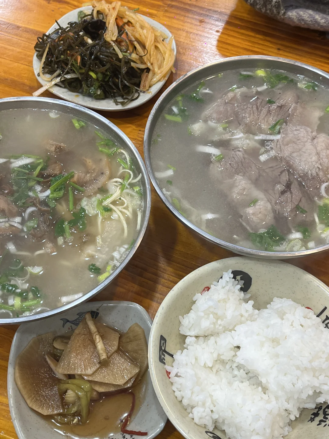 来吃点清淡的牛肉汤饭吧🍚油坊胡同的美味