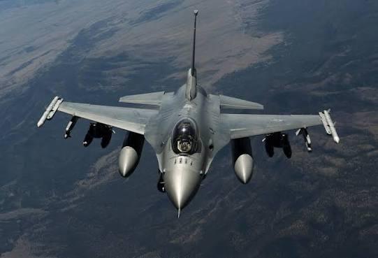 2026年9月22日，六架F-16“战隼”从丹麦斯克里德斯特鲁普空军基地起飞，途