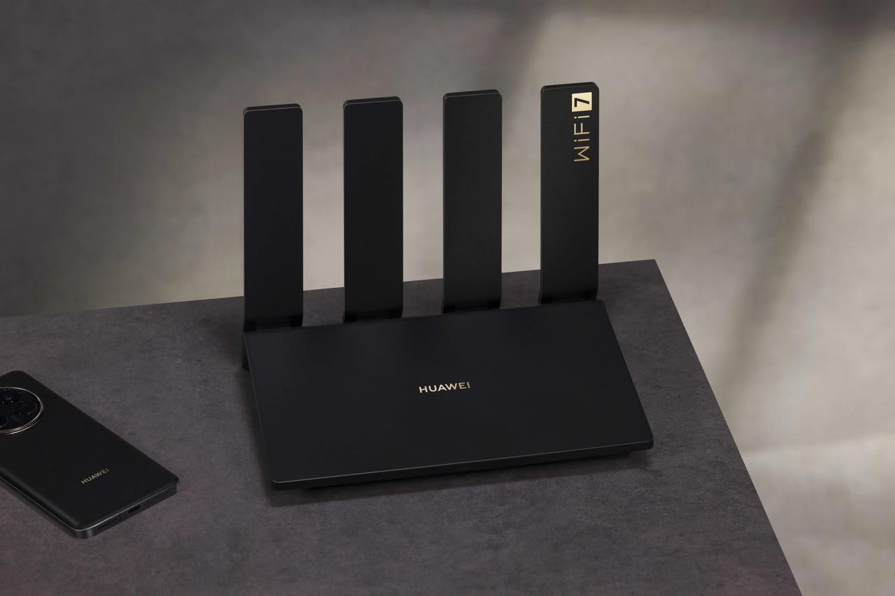 记得在2022年的时候，看到华为首次测试全球首个企业级Wi-Fi 7 AP产品—