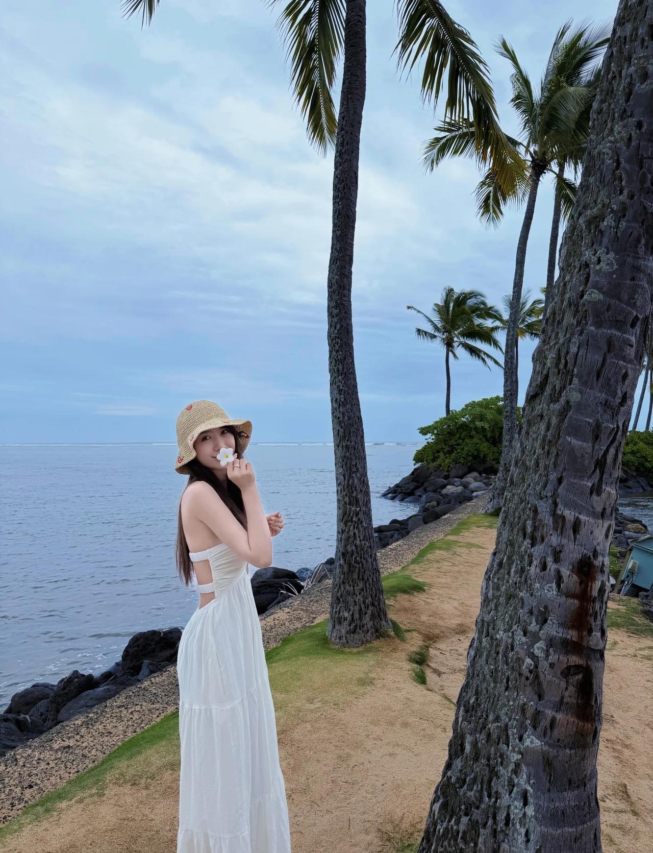 Jennie同款ᯓ 🥥˖°𓇼🐚⋆｡🫧
北美生活 夏威夷海边拍照 说走就走