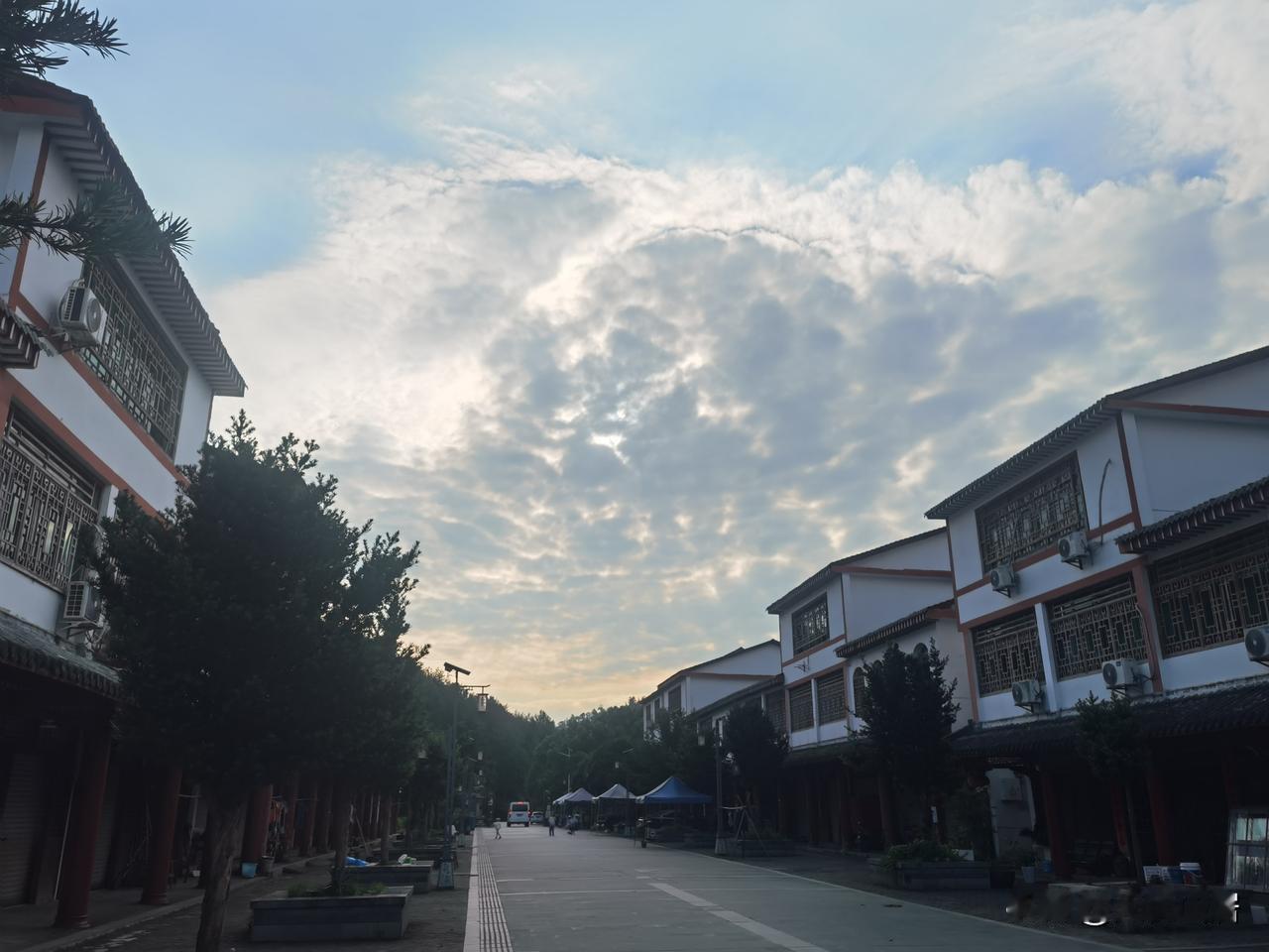 AI是如何做到消灭人类的？
凭借古人的智慧和推理预测，未来的世界，人类的智慧不及