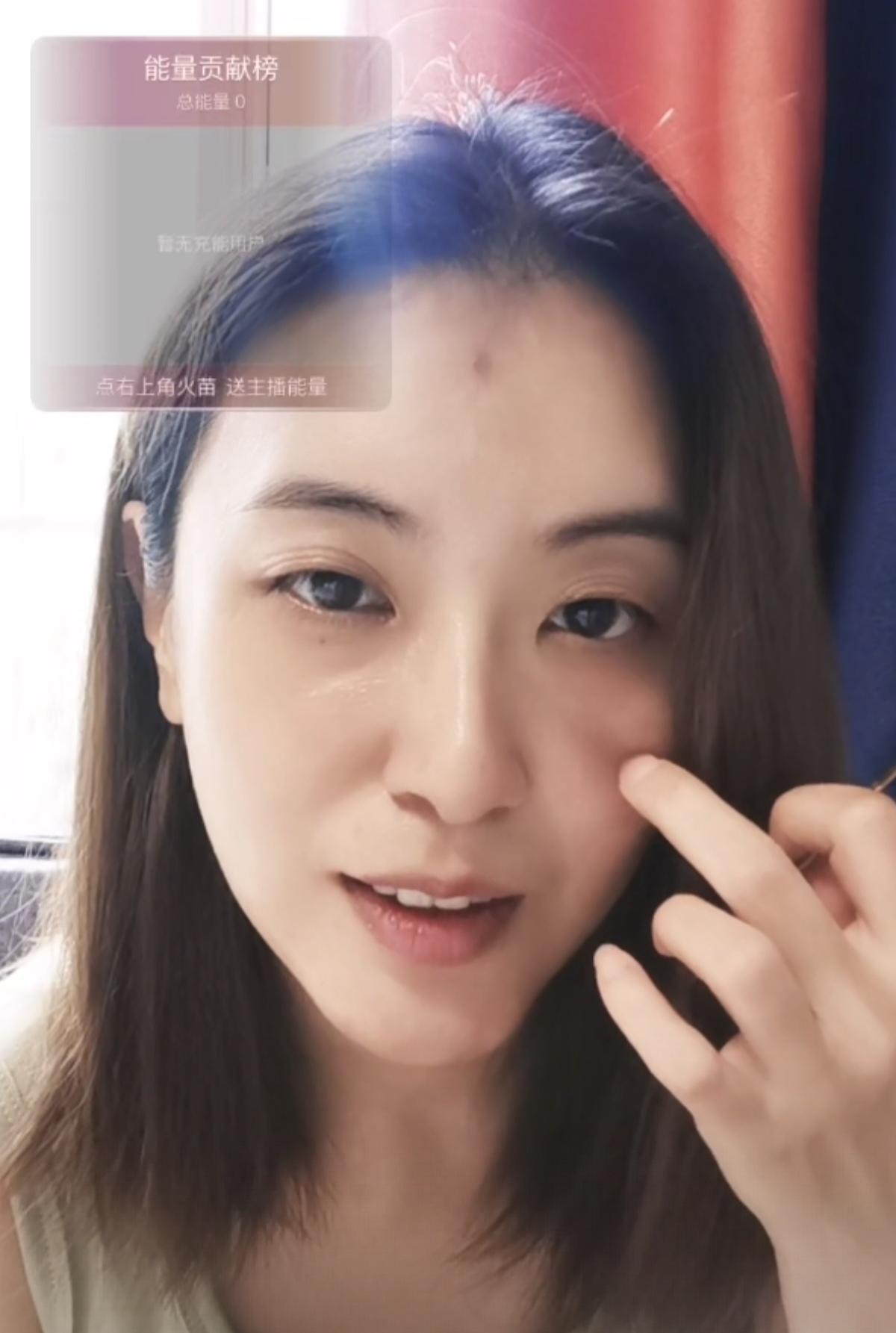 赵铭，电影《让子弹飞》很重要的一个配角，当时一炮而红，后来上了一些访谈后销声匿迹