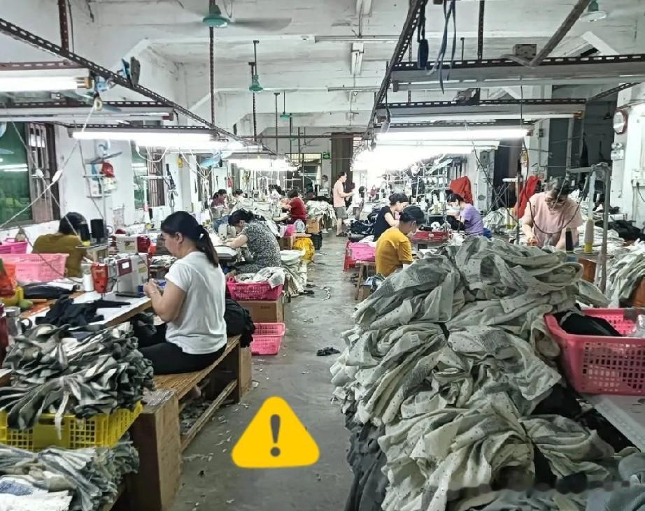 小小纸条里的管理智慧宁波有一个做服装的厂子，女工比较多，夏天的时候特别热，为了不