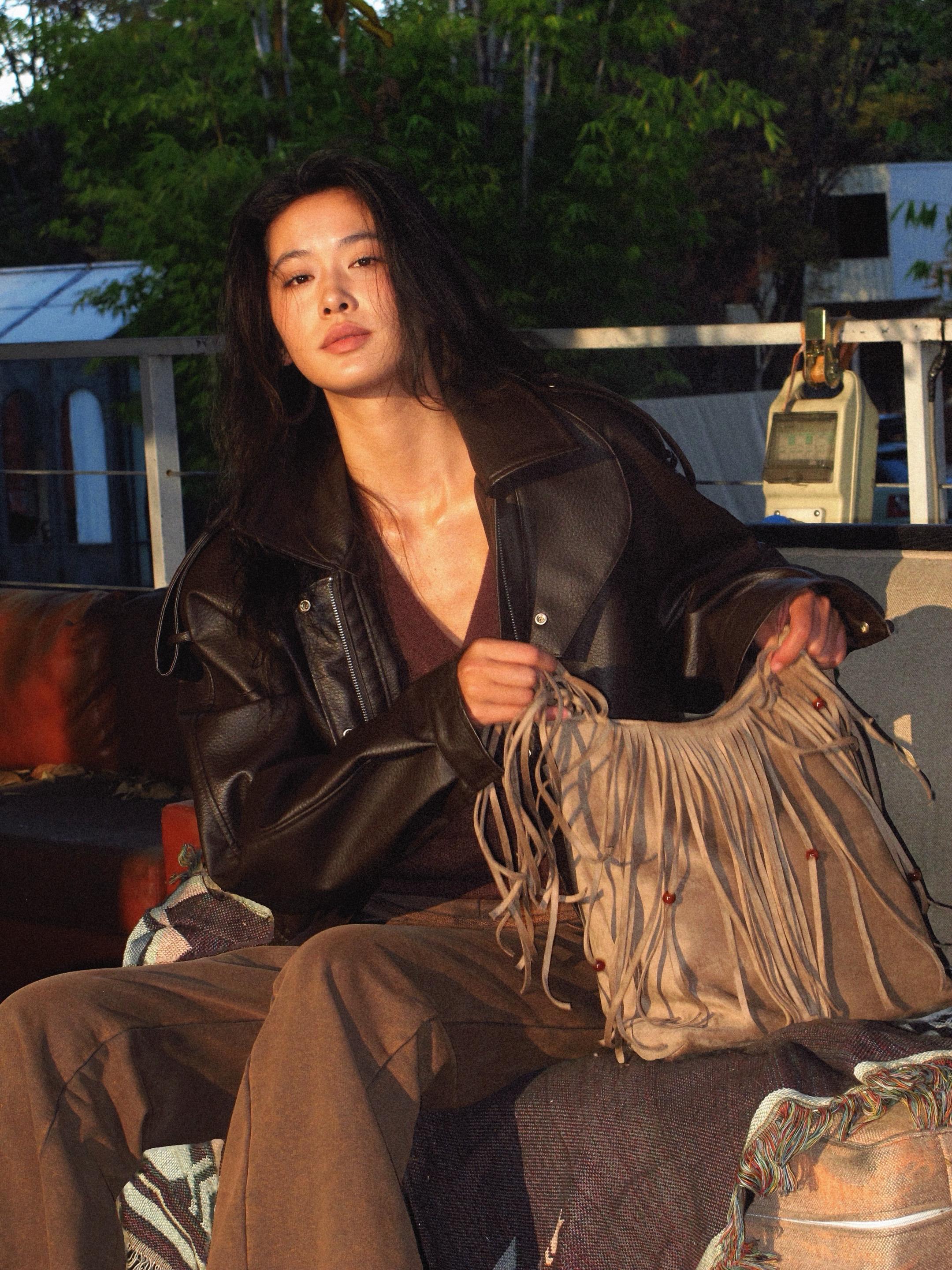 不被定义的野。