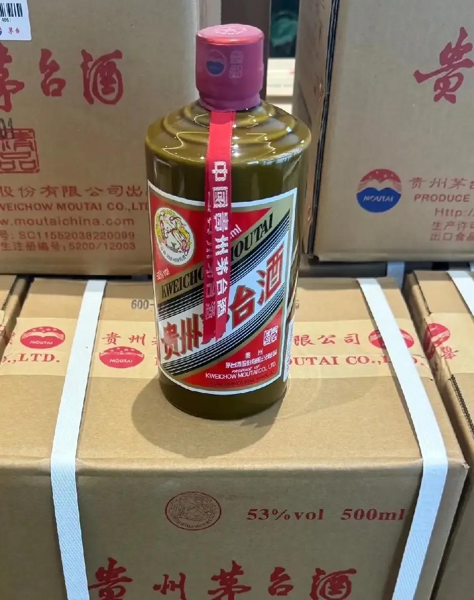 前几天和朋友吃饭，聊到白酒，突然发现一件挺有意思的事。

贵州茅台、五粮液、山西