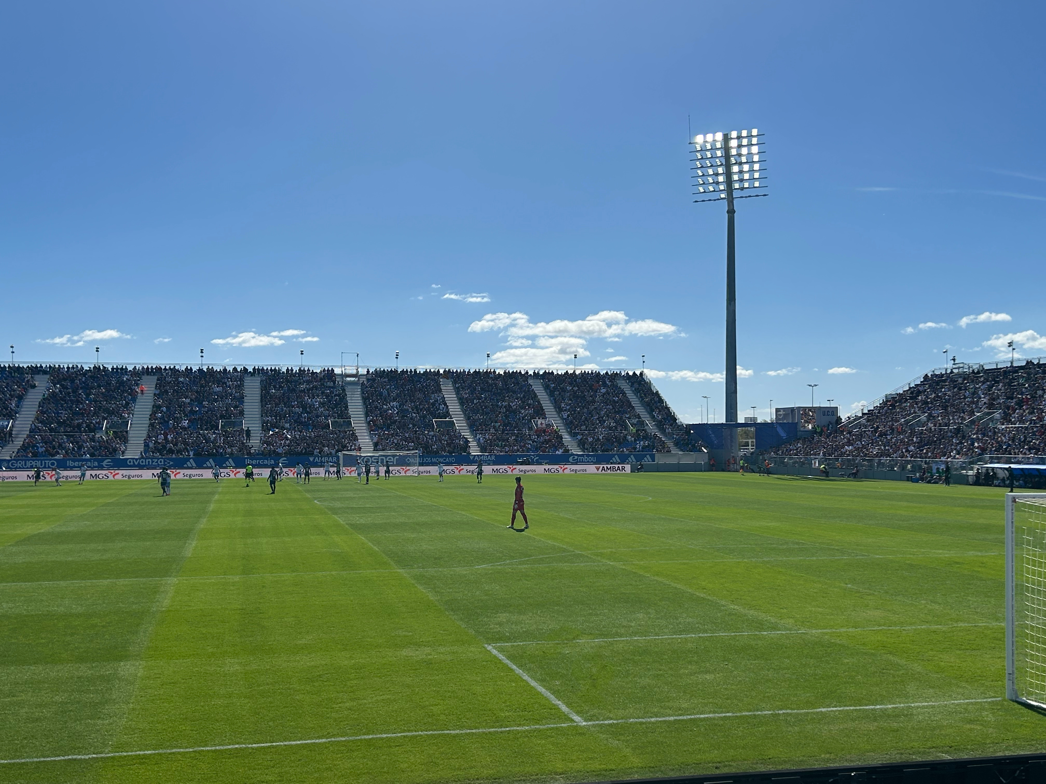 如果Dani Gomez都能在西乙踢主力 王钰栋应该也可以 ​​​