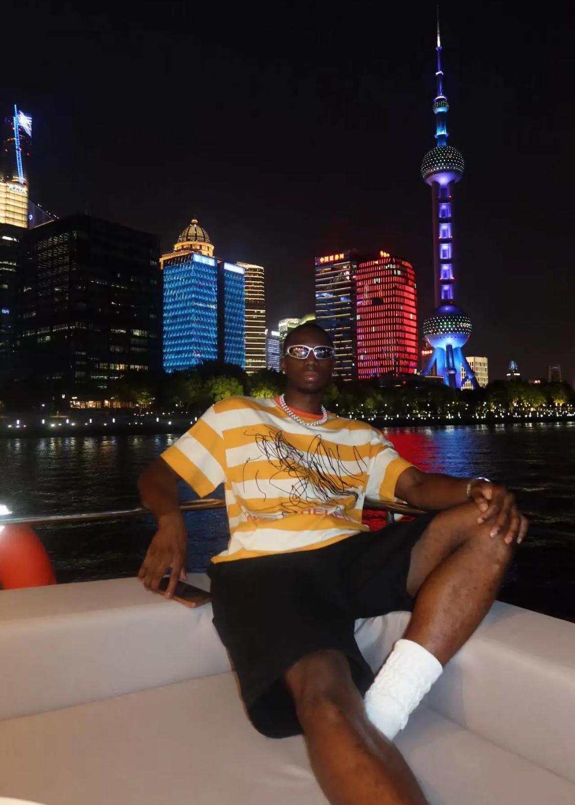 外援迪亚洛发文说，中国是一个充满爱的地方，看来他是真的被温暖到了！

近日，山西