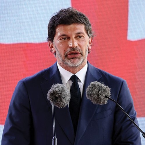 【卡拉泽🇬🇪采访节选】 🎙️“Kakha，这还是你的米兰吗？显然不是了，因