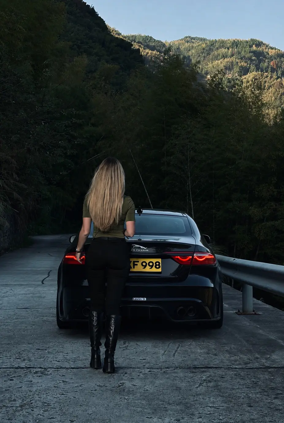 Beauty VS Jaguar，跑山。
