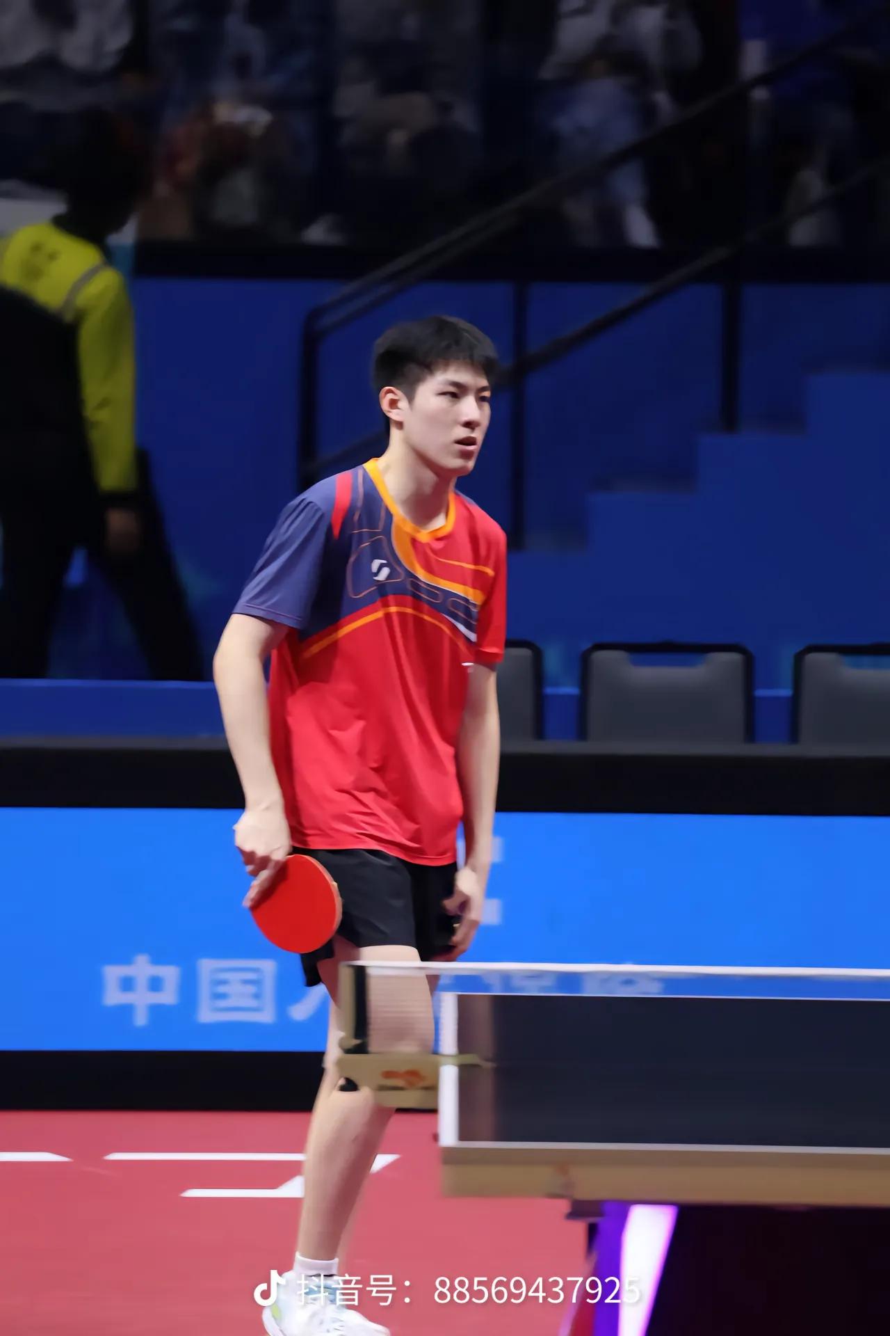 温瑞博最近在多哈赢了前世界排名第二的雨果，又在重庆赢了世界排名第二的莫雷高德，此