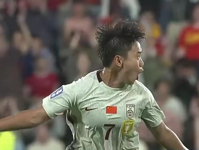 赢朝鲜，没有王霜真不行，中国女子金球奖得主谁敢质疑！     
       2