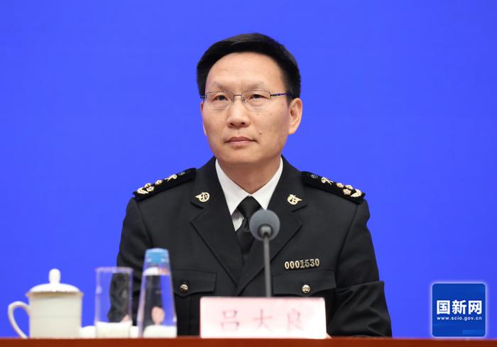 4月14日，国务院新闻办公室举行新闻发布会，介绍2026年一季度进出口情况。会上