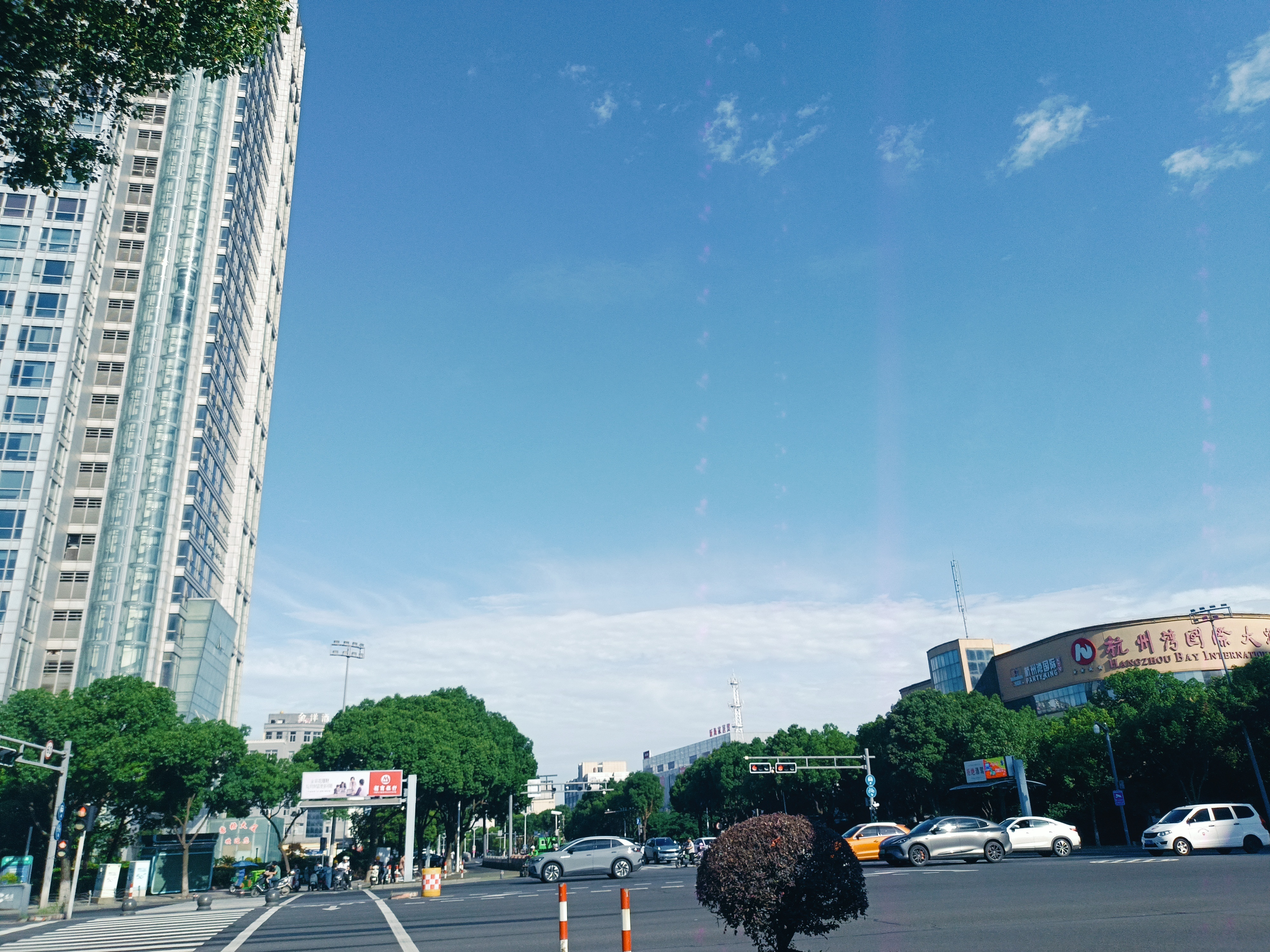 每日一善 善恶四种尺度∶对己对他都有利的是善;对己倒霉但对他人有利的是大善;对己