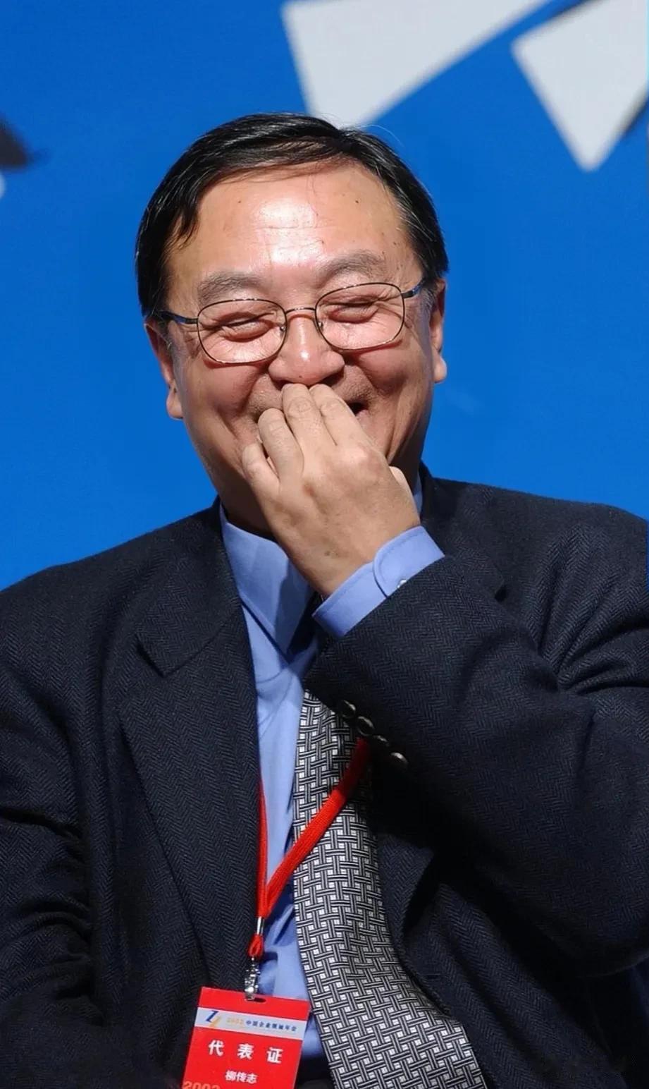 柳传志演讲中这番话，足见他是一位商人，离企业家的高度仍有很大距离。

一次演讲中