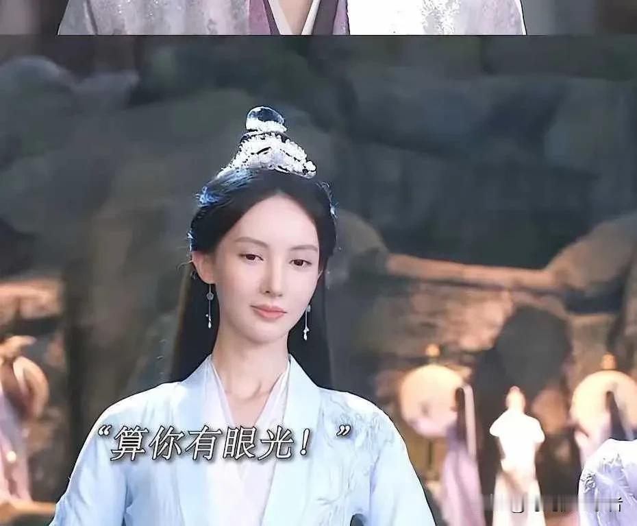 金晨为什么演戏不涂口红，看起来有点太素颜了。
别人演戏都是各种化妆，金晨这妆还没