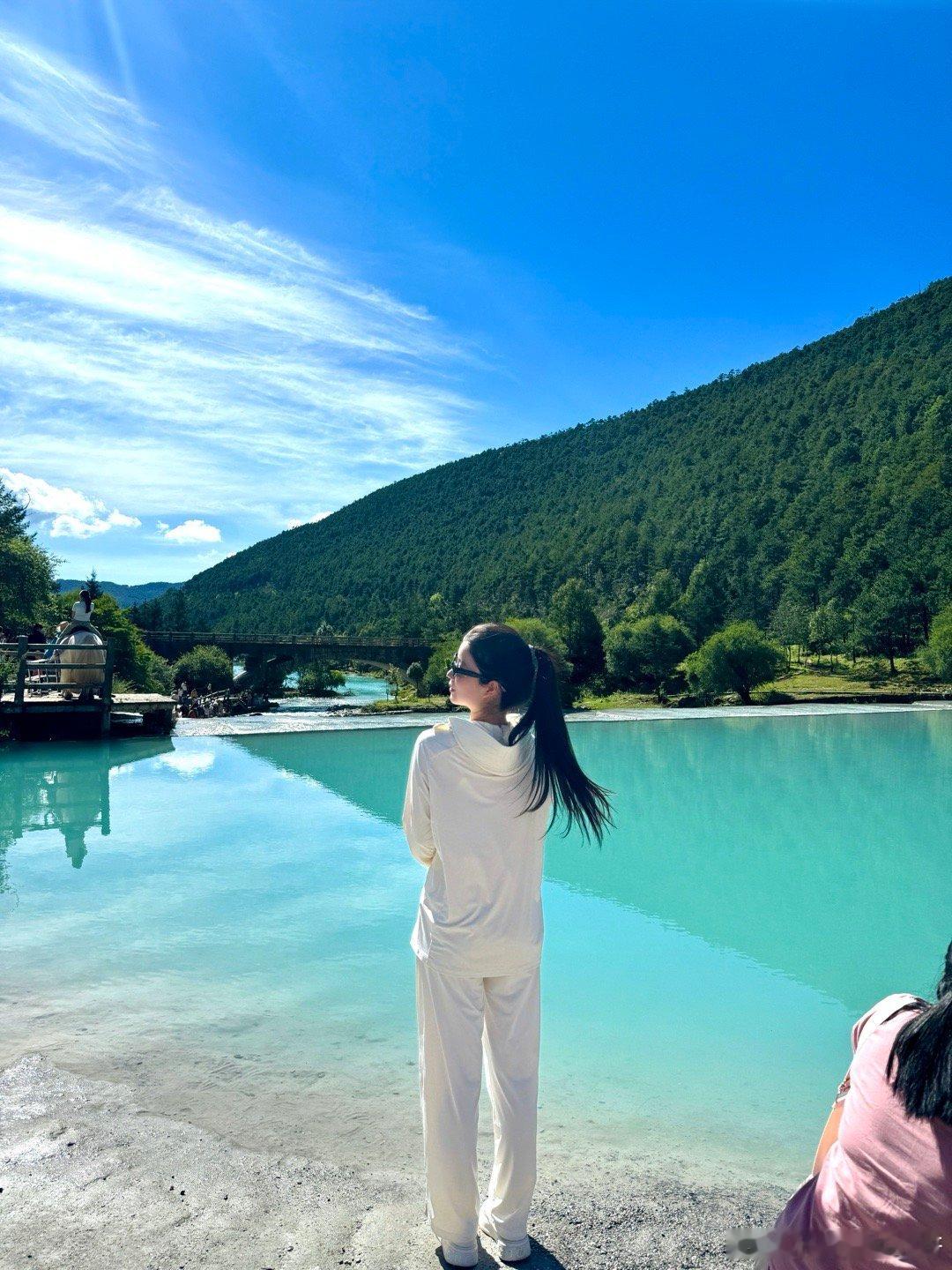 天气特别好就是没化妆[泪][泪] ​​​