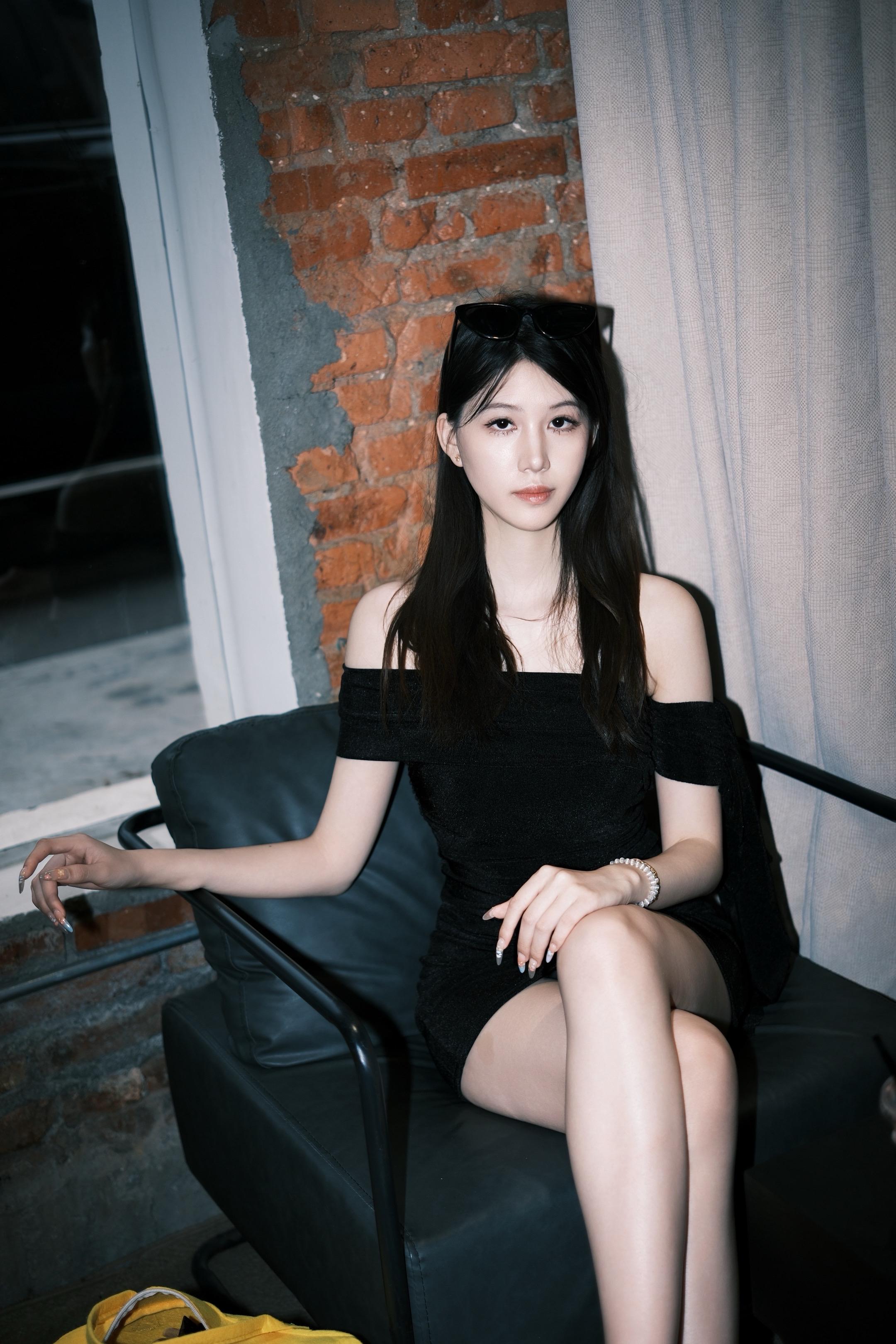 御姐拍照姿势 腰精已上线 一起野个好身材 男友视角写真