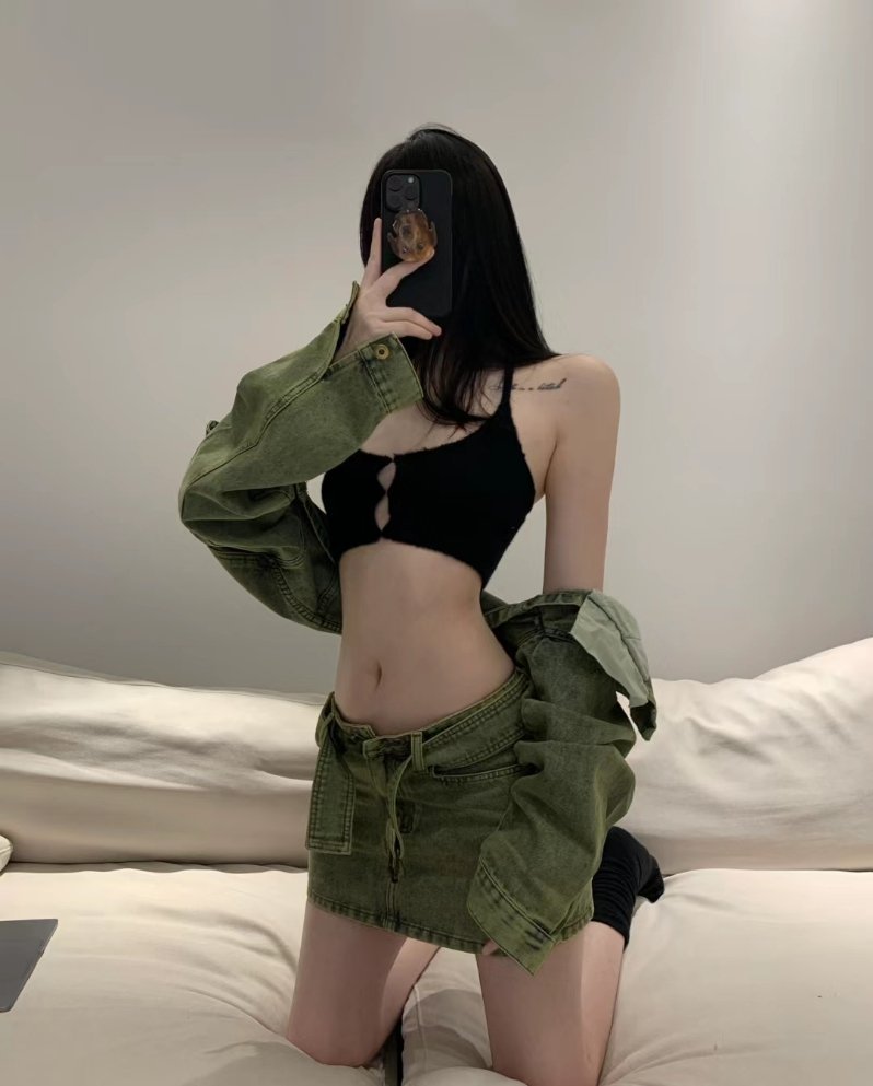 我认为女性力量应该是：有旺盛的生命力 独立自信与坚定 可柔可刚 能做自己的精神支