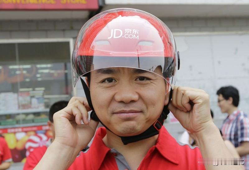 人性专家坦言：

“底层人想要翻身，最忌循规蹈矩、唯唯诺诺。这个世界的规则，从来