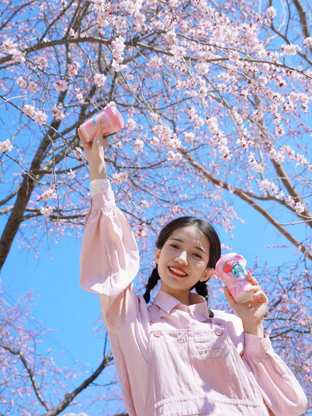 3.13实况播报📷带着星怡杯新品来看桃花啦❗️