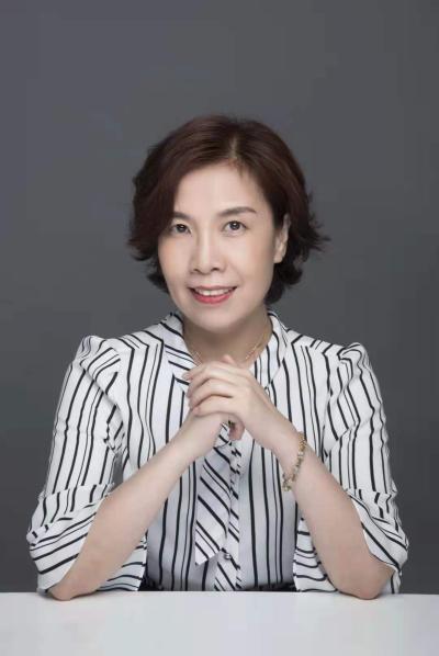 湘雅医院谷文萍，目前已经停诊！在她的挂号系统显示“停诊”。
她今年58岁，还没有