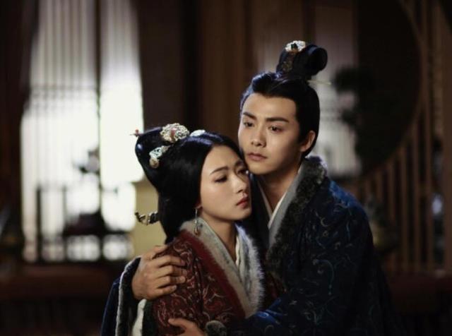 在东汉末年的乱世里，一个年轻女子面对强权，选择了宁死不屈。这背后藏着一段皇室悲剧