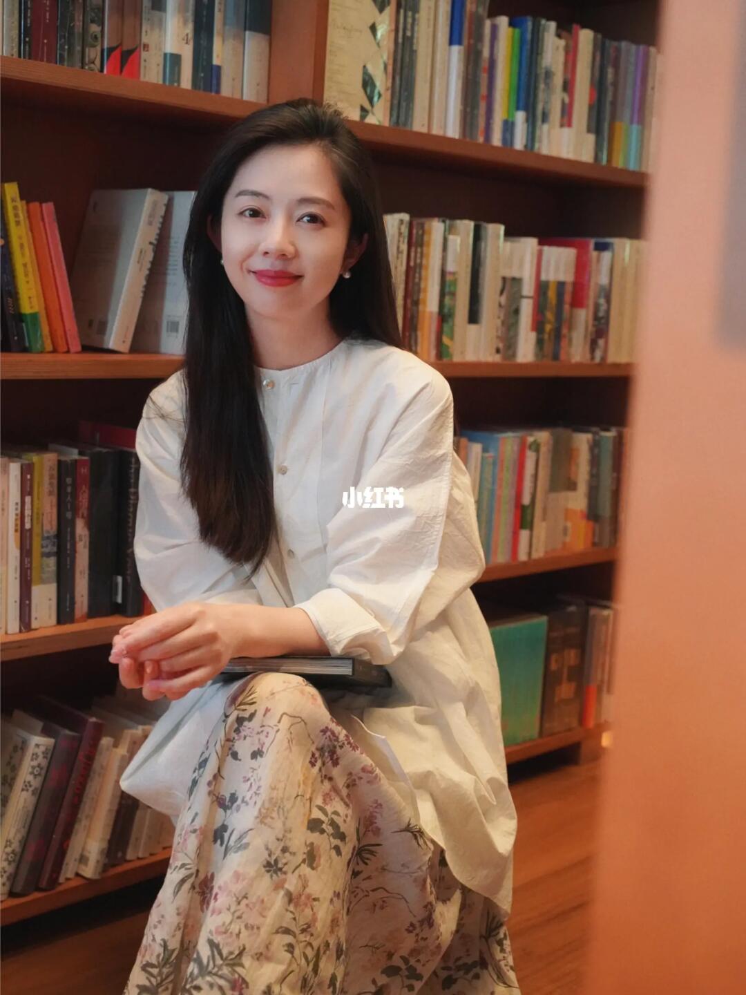 心宽无处不桃源，何处不是水云间。