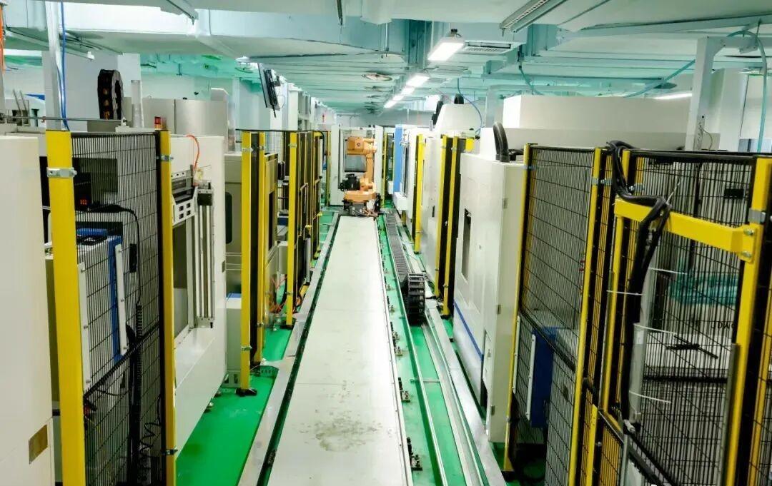 【超酷！北航沙河校区建了座“未来工厂”】@北京航天航空大学 昌平沙河校区重磅打造