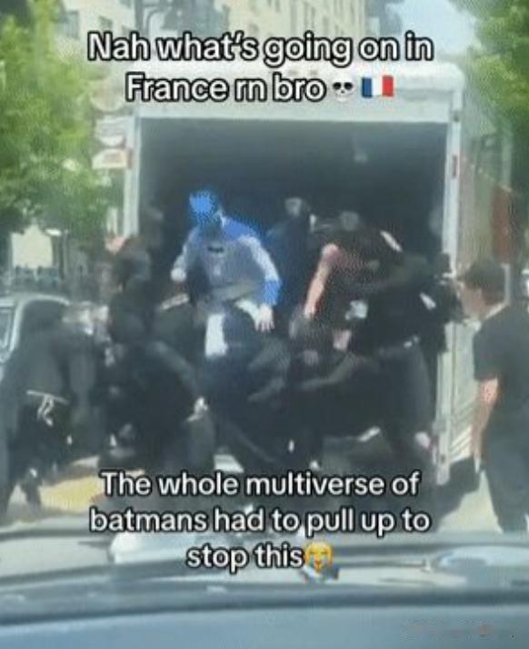 法国骚乱出现了一件不可思议的事！直接暴露了这次骚乱不简单！
近日网站上有一个关于